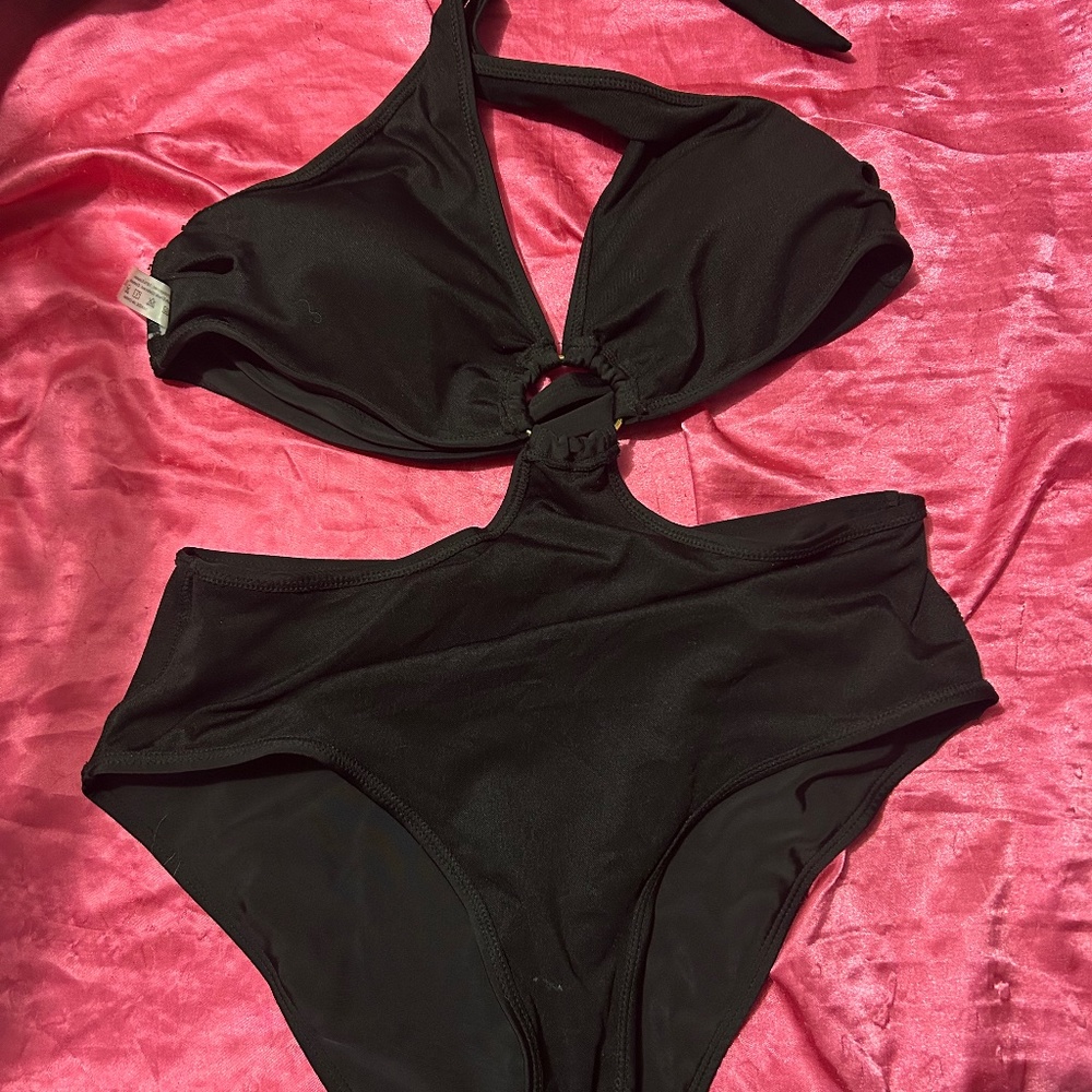 one piece bathing suit